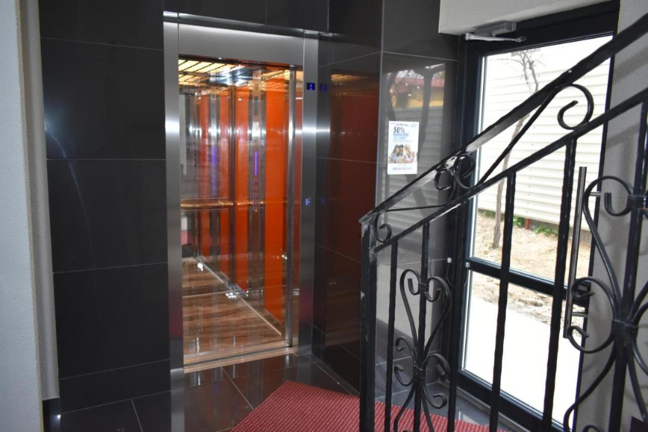 Cozy Apartment In The Heart Of Iasi - Palas Mall Екстер'єр фото